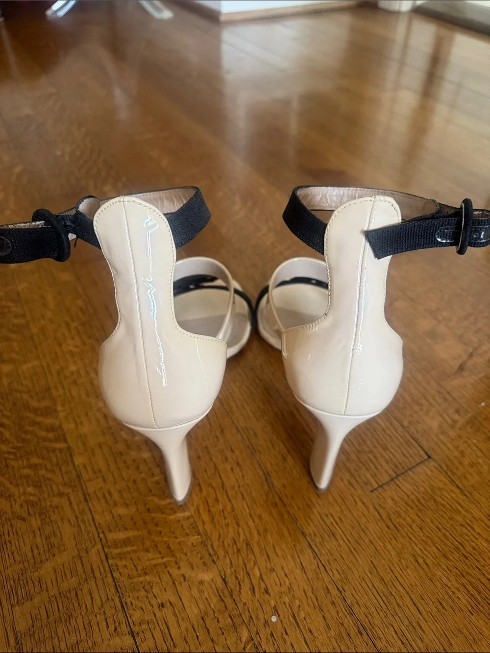 Stuart Weitzman Beige and Black Ankle-Strap Bow Sandals